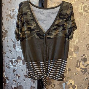 Women's Camo Colorblock Tshirt